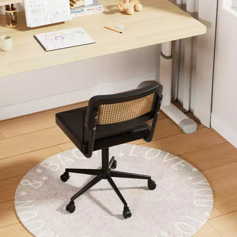 Chaise de bureau en cuir PU, Chaise de vanité pivotante réglable en hauteur sans accoudoirs avec roulettes, Chaise de bureau à dossier en rotin pour petits espaces, Noir/Blanc