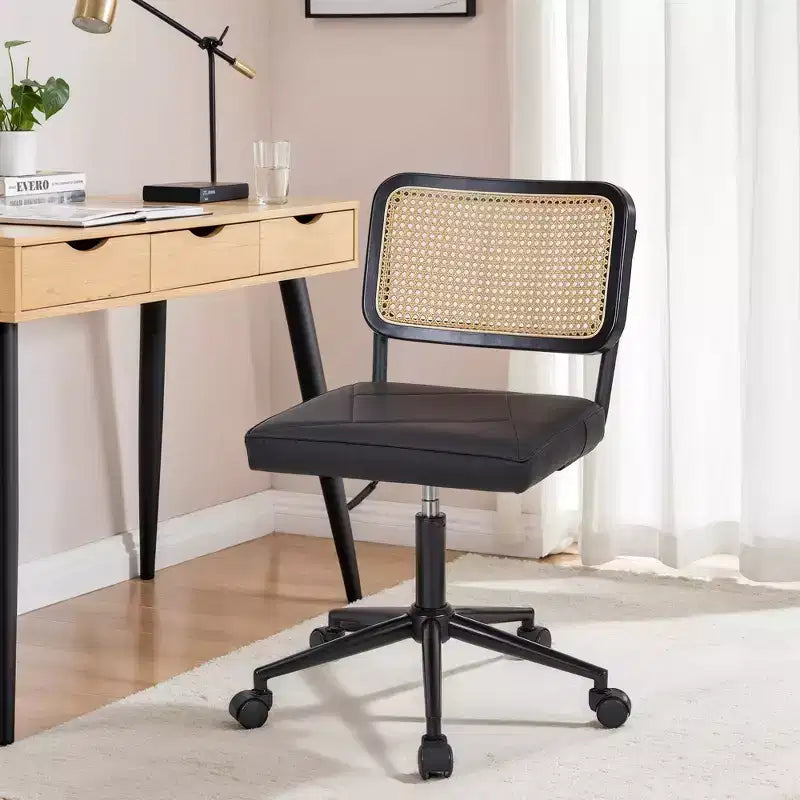 Chaise de bureau en cuir PU, Chaise de vanité pivotante réglable en hauteur sans accoudoirs avec roulettes, Chaise de bureau à dossier en rotin pour petits espaces, Noir/Blanc