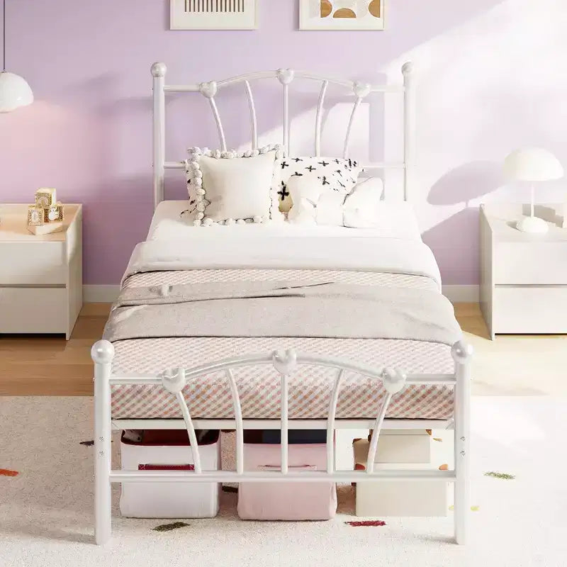 Cadre de lit simple en métal, cadres de lit simple pour filles, lit plateforme simple avec tête et pied de lit en forme de cœur, sommier tapissier non requis