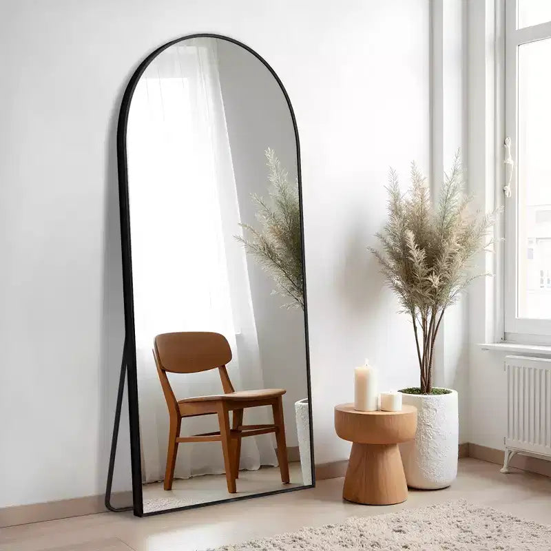 Miroir sur pied plein pied en arc à cadre métallique Miroir autoportant de commode Miroir mural moderne